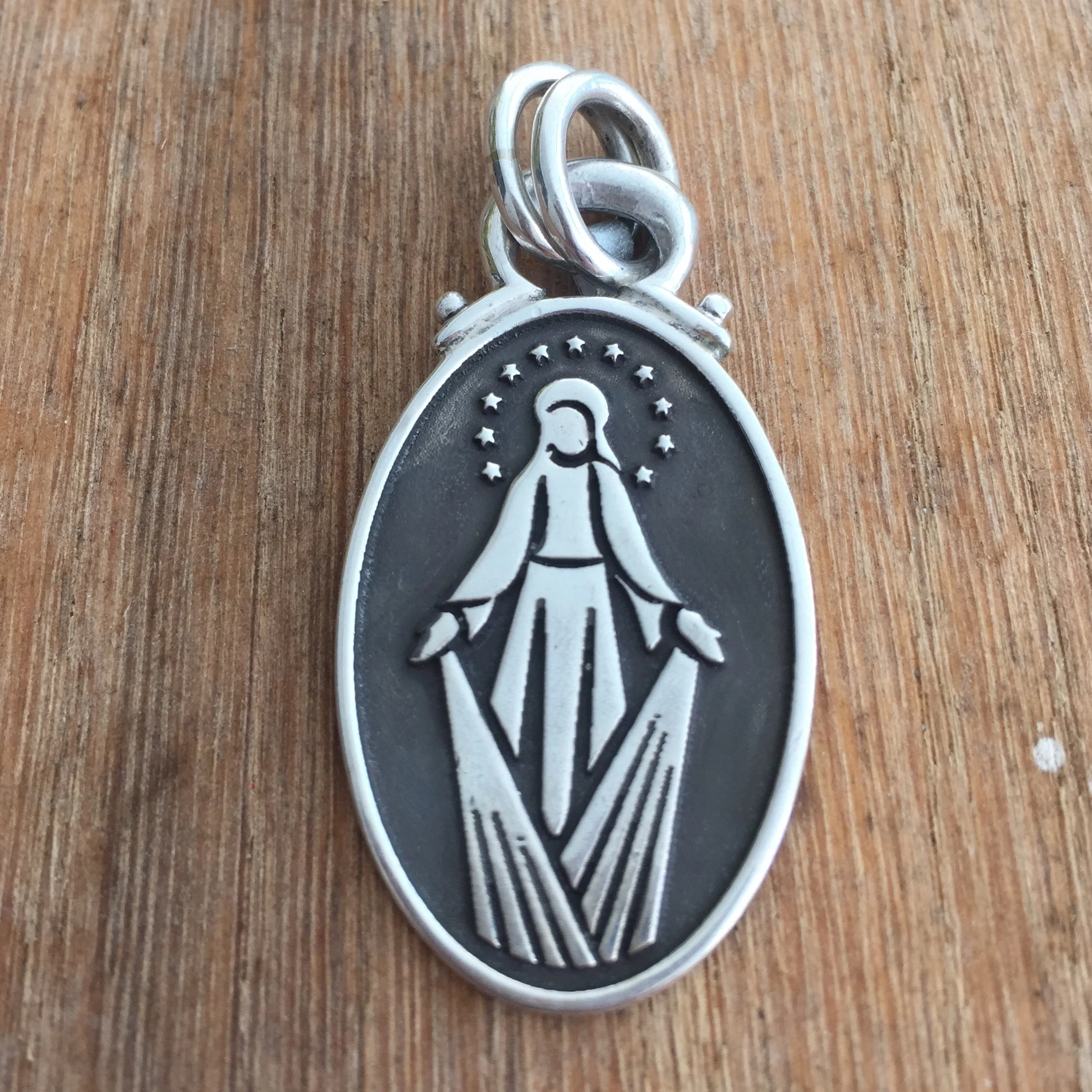 Oval Miraculous Medal Pendant - Image 3